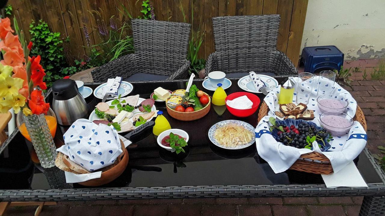 Gaestezimmer Sommer Locktow Ngoại thất bức ảnh